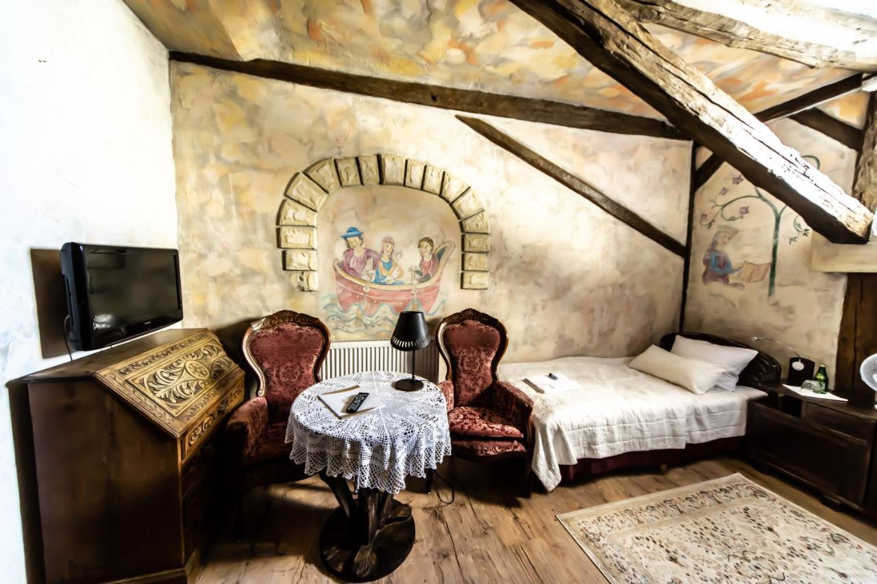 Dwor Boratyn B&B 외부 사진