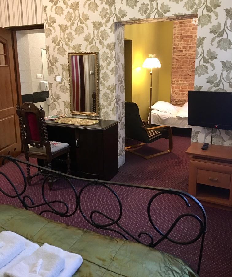 Dwor Boratyn B&B 외부 사진